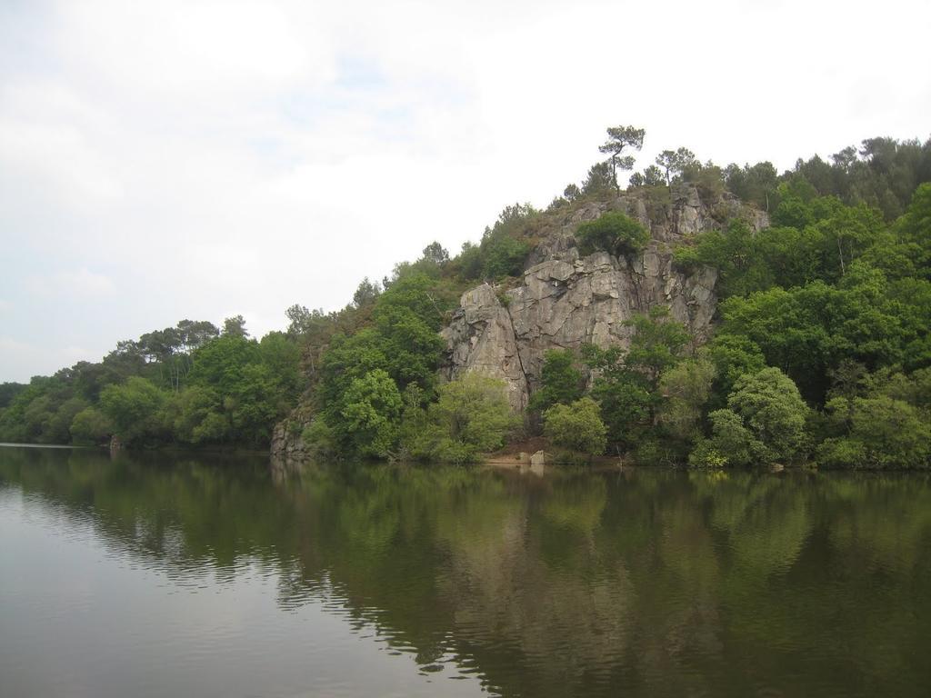 مبيت وإفطار Saint-Martin-sur-Oust Popote Et Polochon المظهر الخارجي الصورة