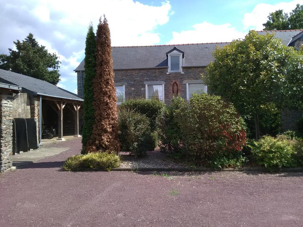 مبيت وإفطار Saint-Martin-sur-Oust Popote Et Polochon المظهر الخارجي الصورة